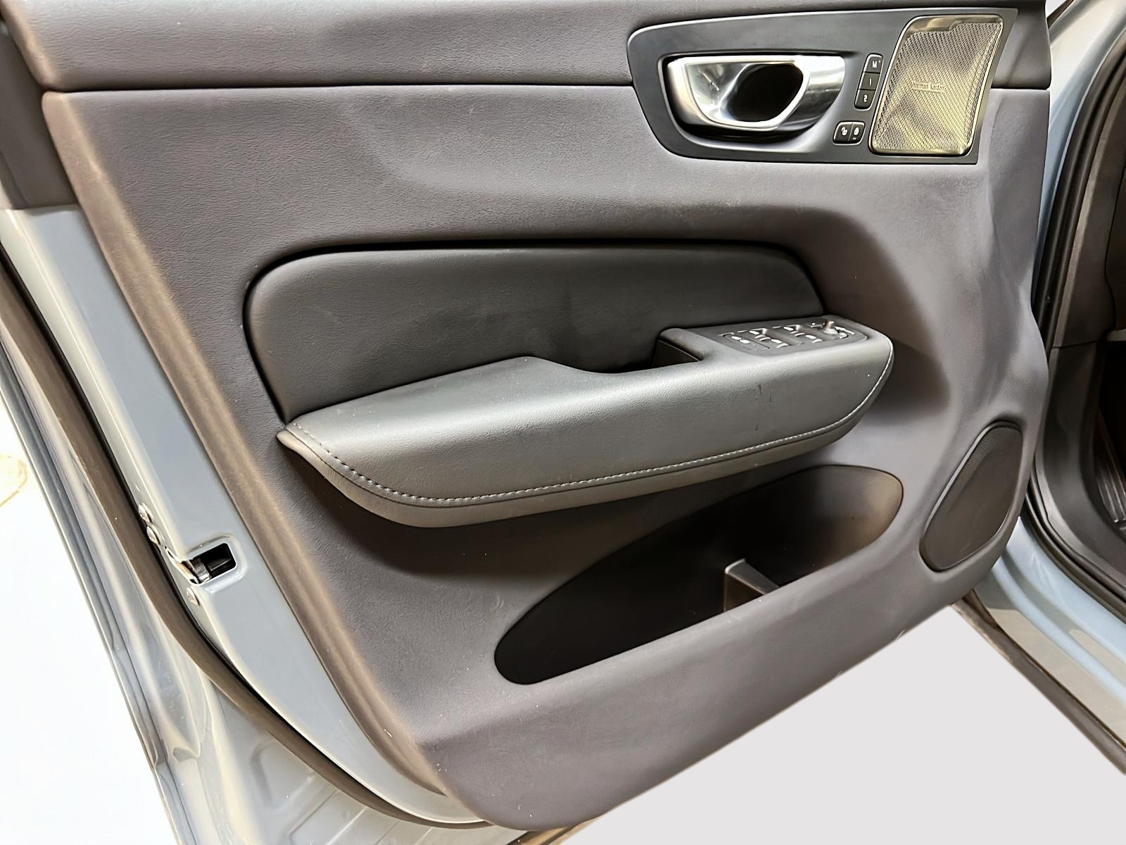Volvo XC60 2024 - Image #26
