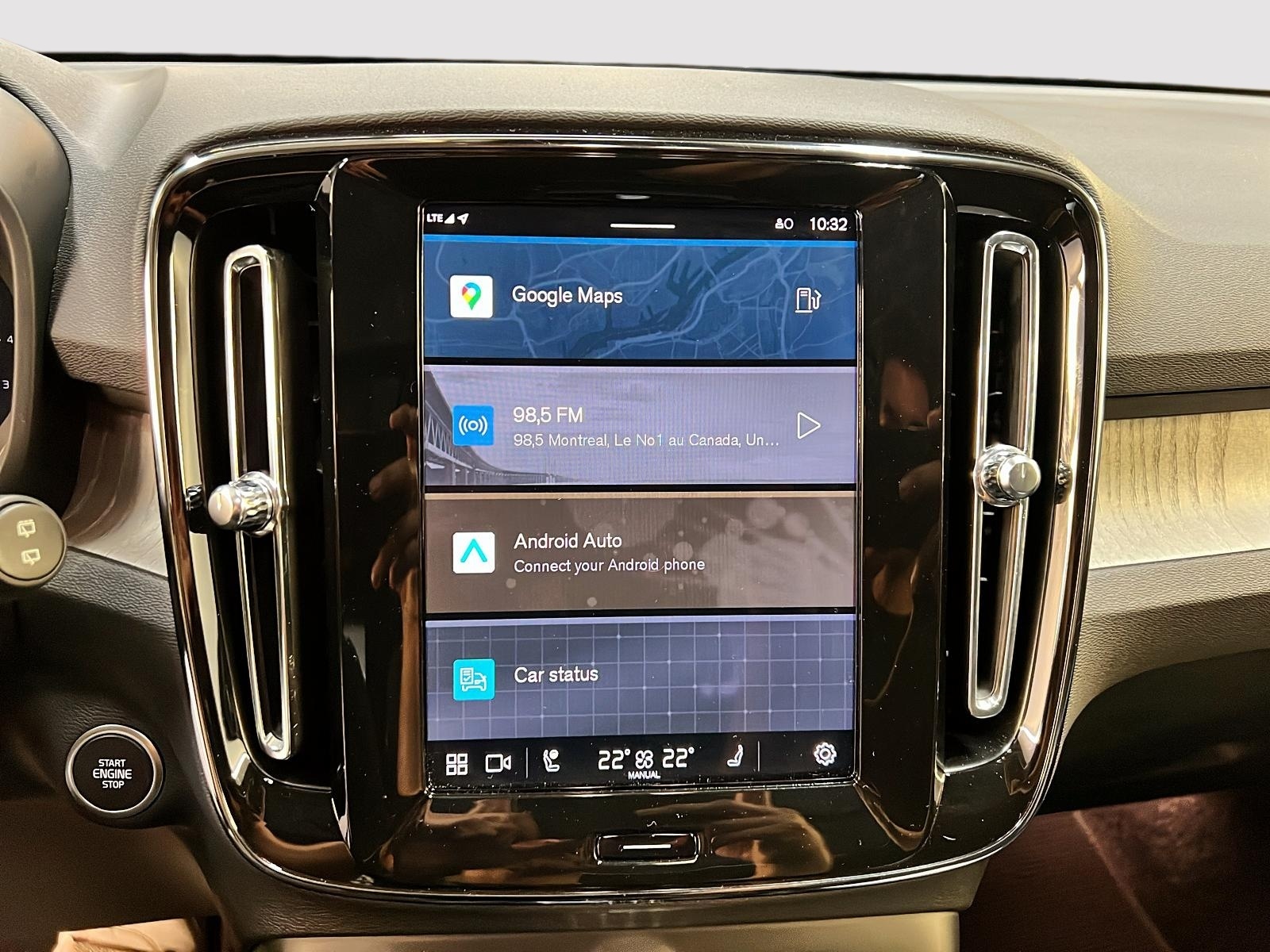 Volvo XC40 B5 PLUS CUIR TOIT PANO NAV 4RM 2025 - image #20