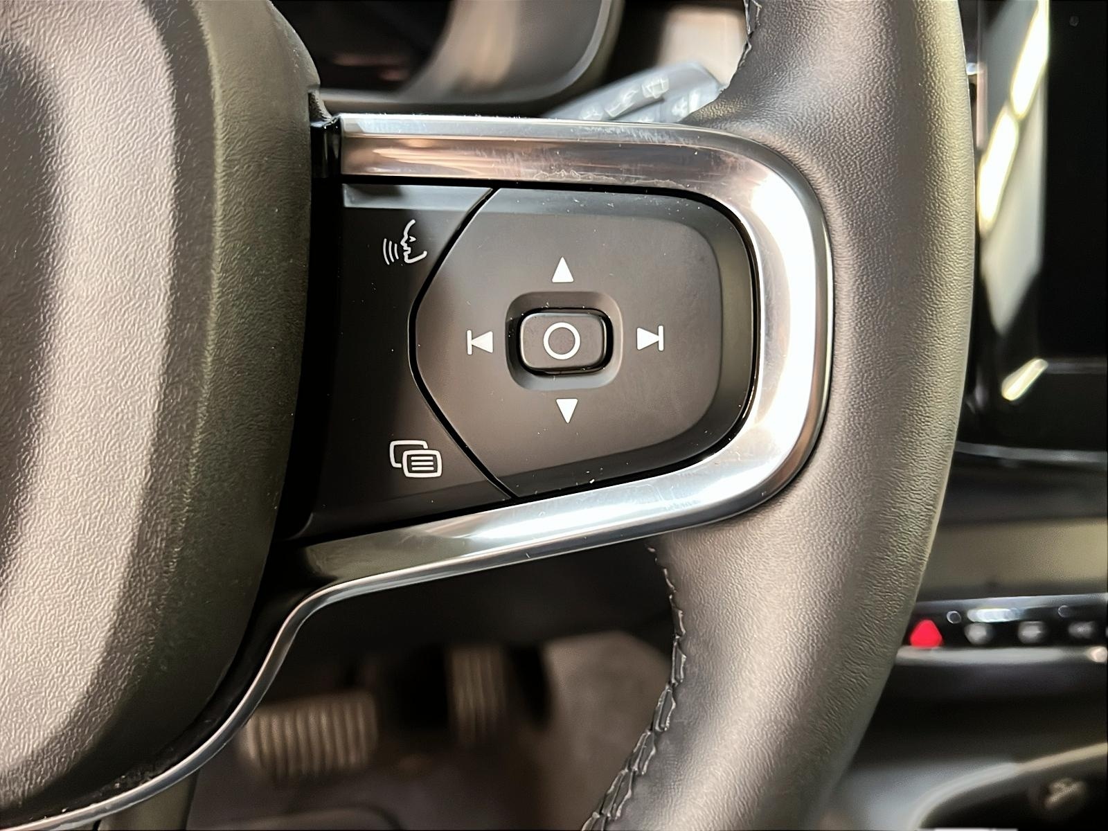 Volvo XC40 2025 - Image #21