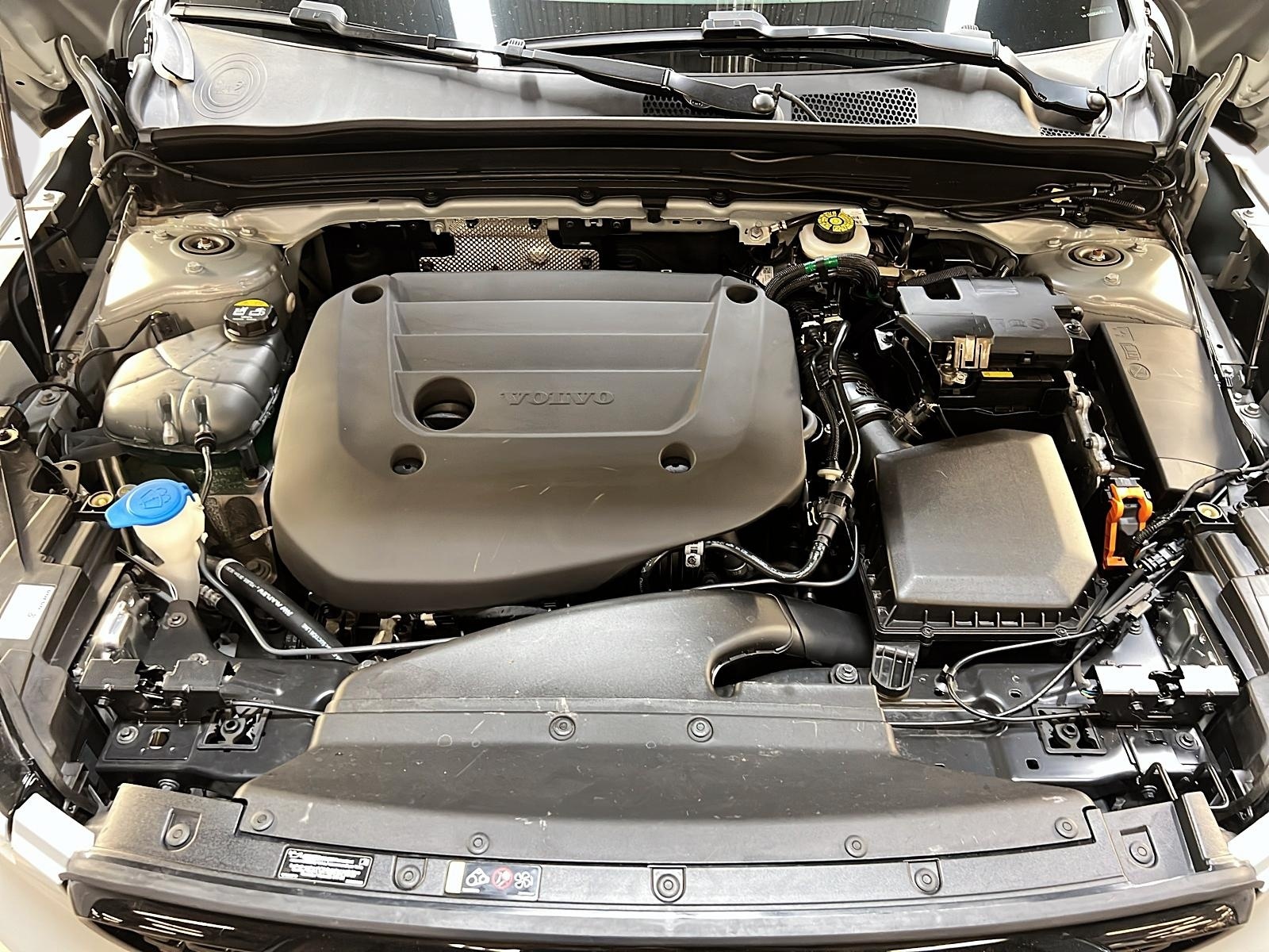 Volvo XC40 2025 - Image #12