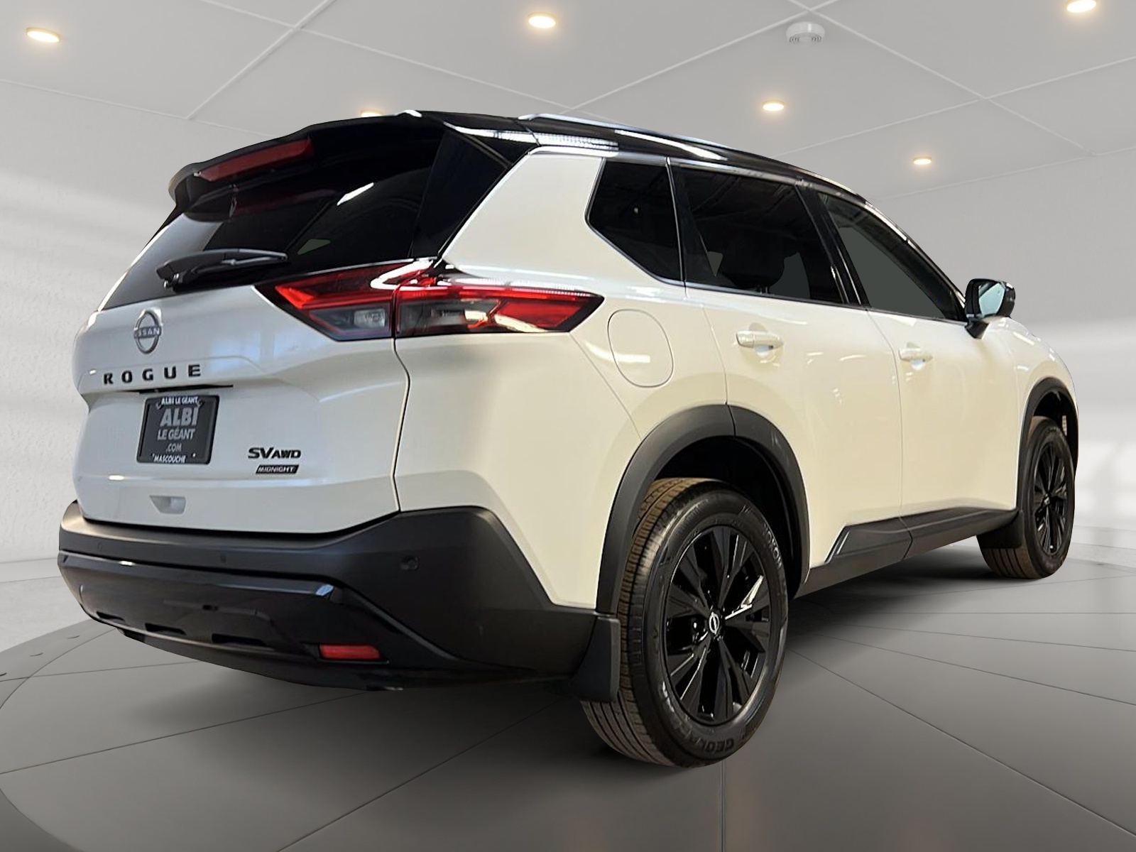 Nissan Rogue SV MIDNIGHT CUIR TOIT PANO 4RM 2023 - image #4