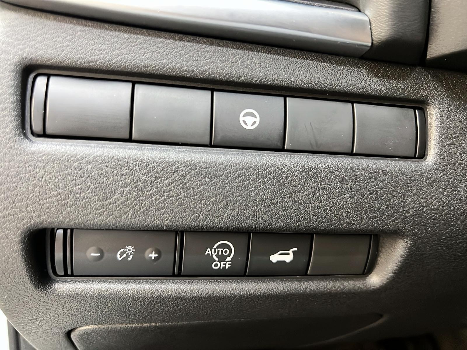 Nissan Rogue SV MIDNIGHT CUIR TOIT PANO 4RM 2023 - image #23