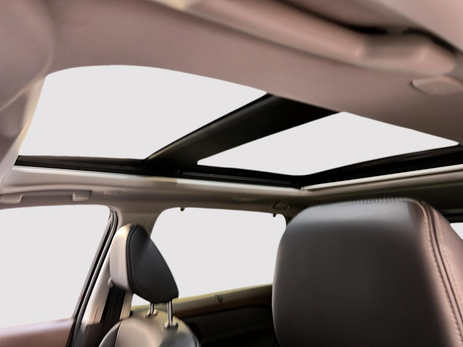 Nissan Rogue SV MIDNIGHT CUIR TOIT PANO 4RM 2023 - image #10