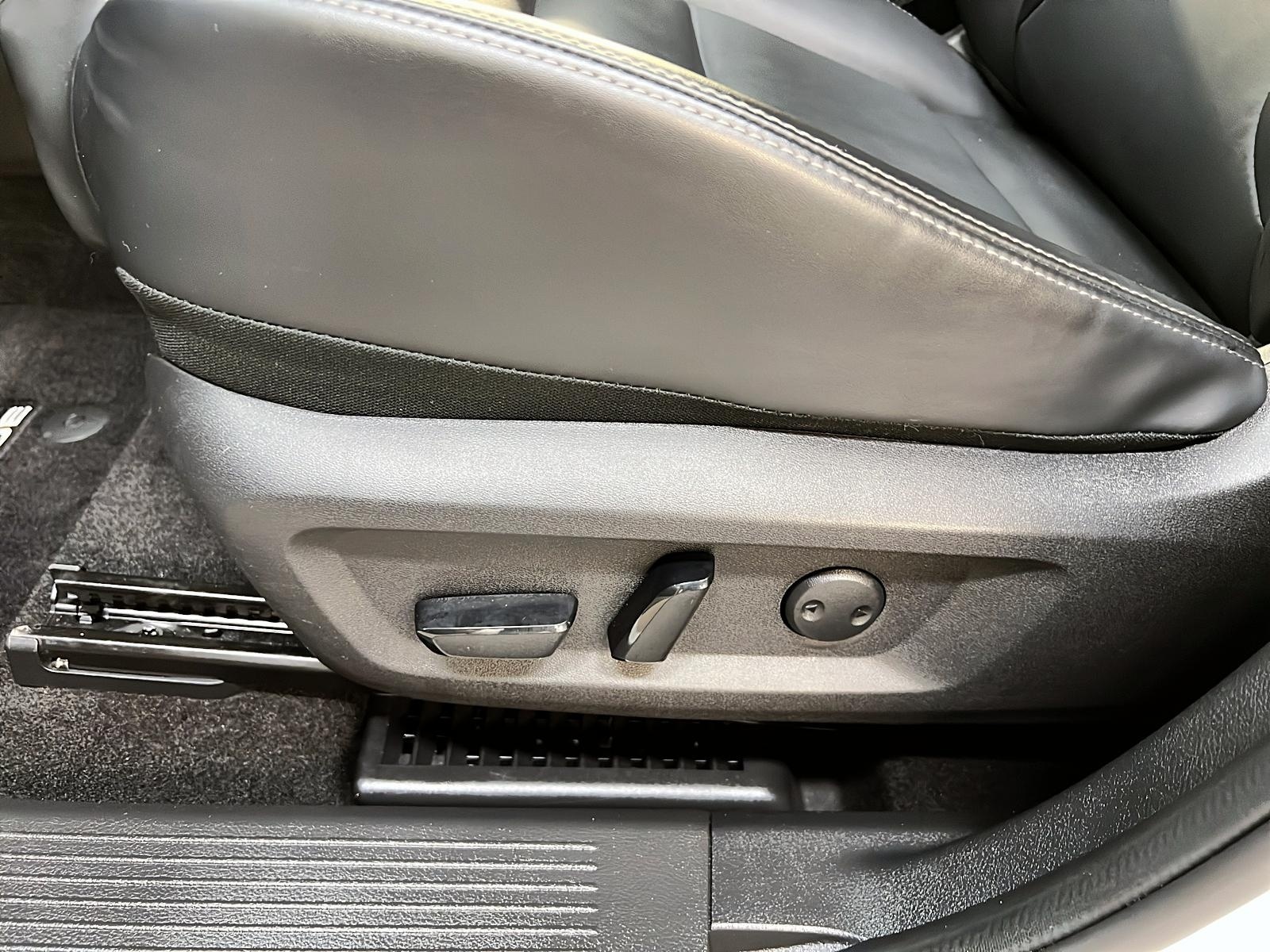 Nissan Rogue SV MIDNIGHT CUIR TOIT PANO 4RM 2023 - image #26