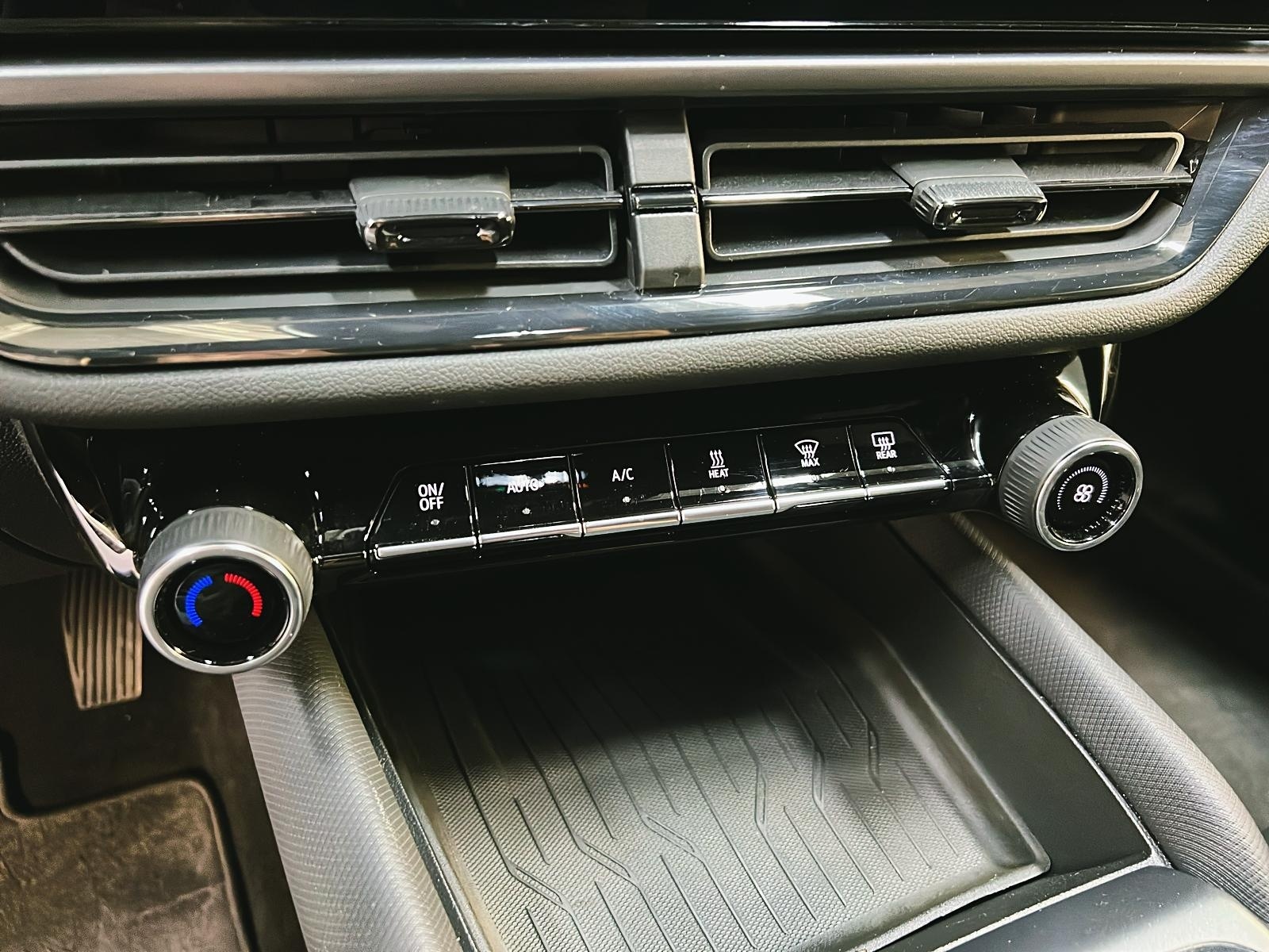 Chevrolet Equinox EV 2RS NAV 2024 - image #14