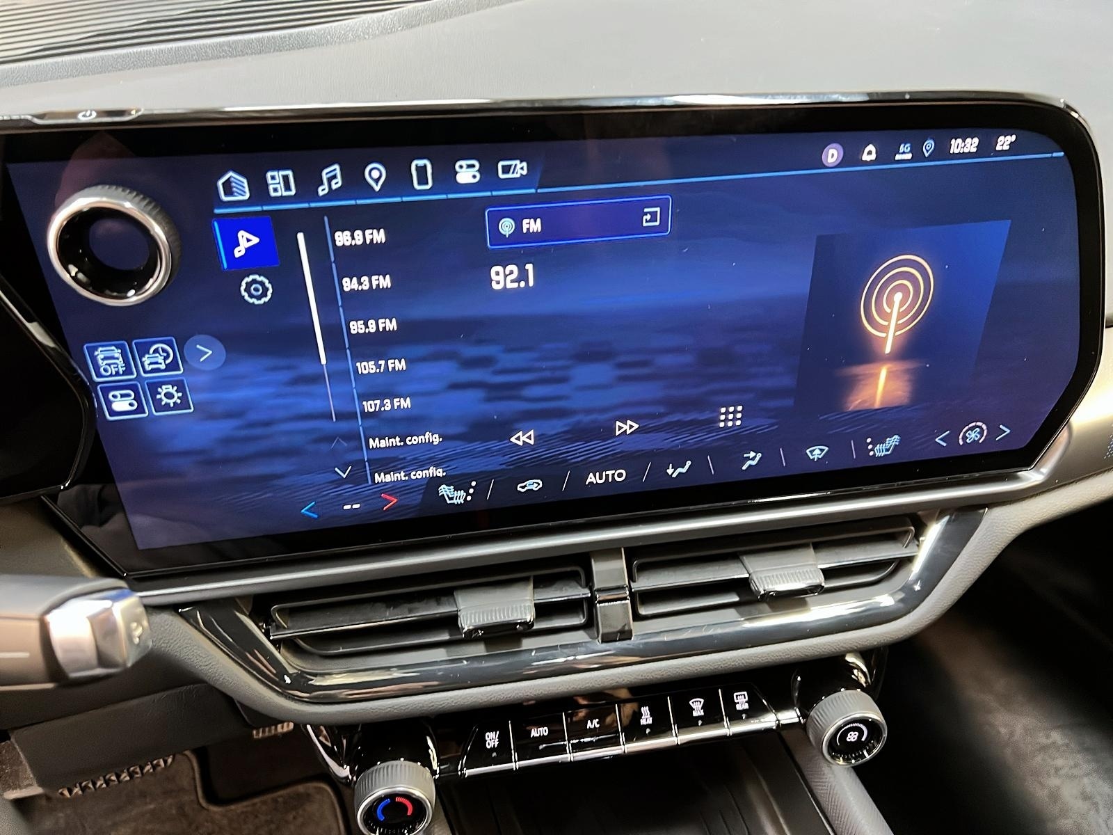 Chevrolet Equinox EV 2RS CUIR NAV 2024 - image #15