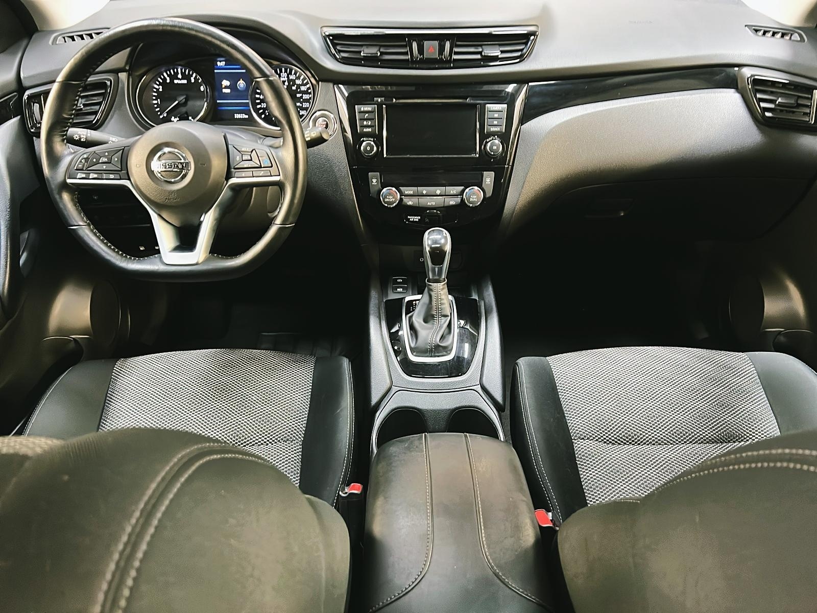 Nissan Qashqai SV TOIT 4RM 2023 - image #11