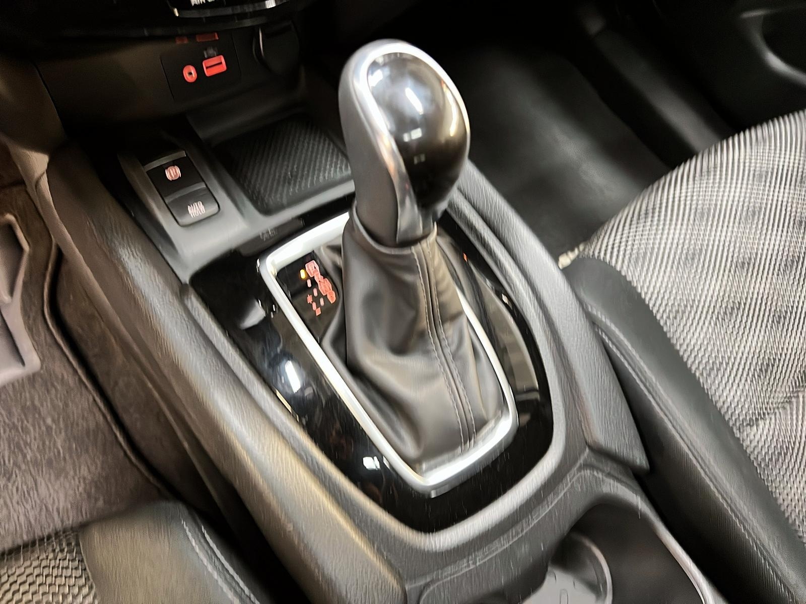 Nissan Qashqai SV TOIT 4RM 2023 - image #14
