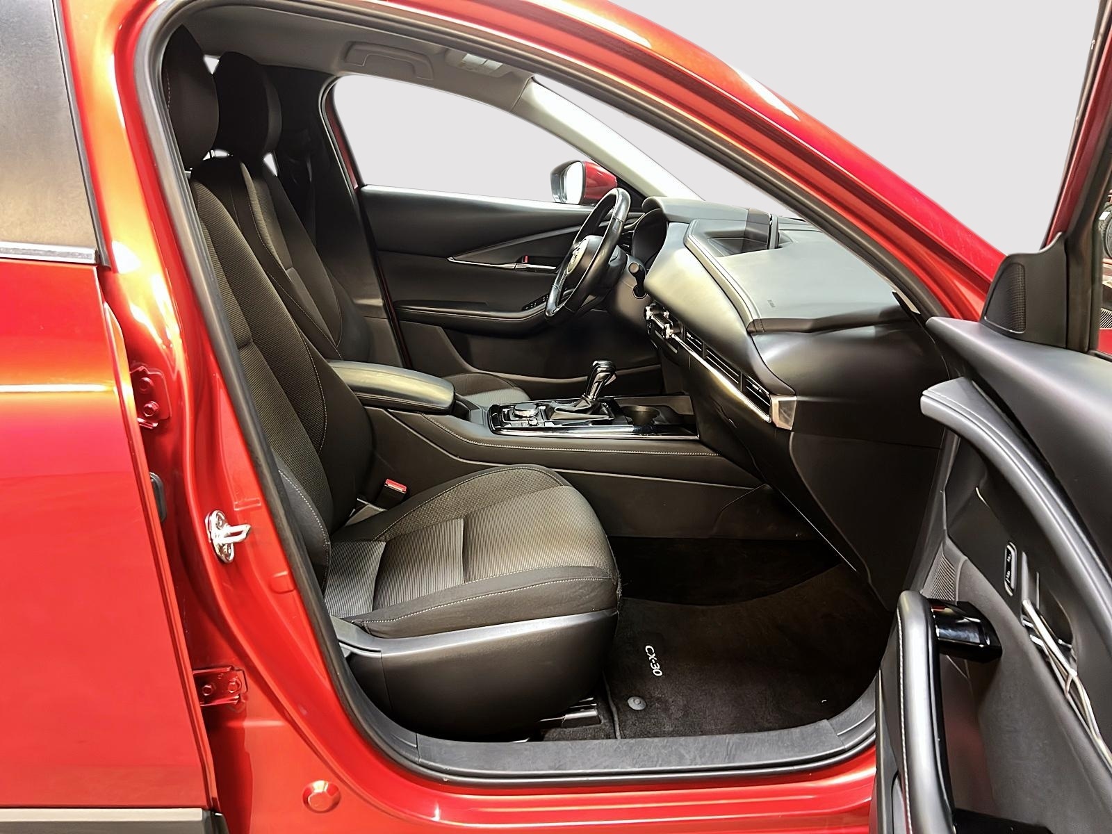 Mazda CX-30 GS 4RM 2022 - image #8
