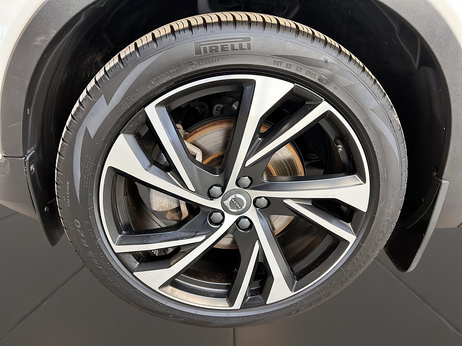 Volvo XC40 T5 R-DESING TOIT PANO NAV 4RM 2021 - image #30