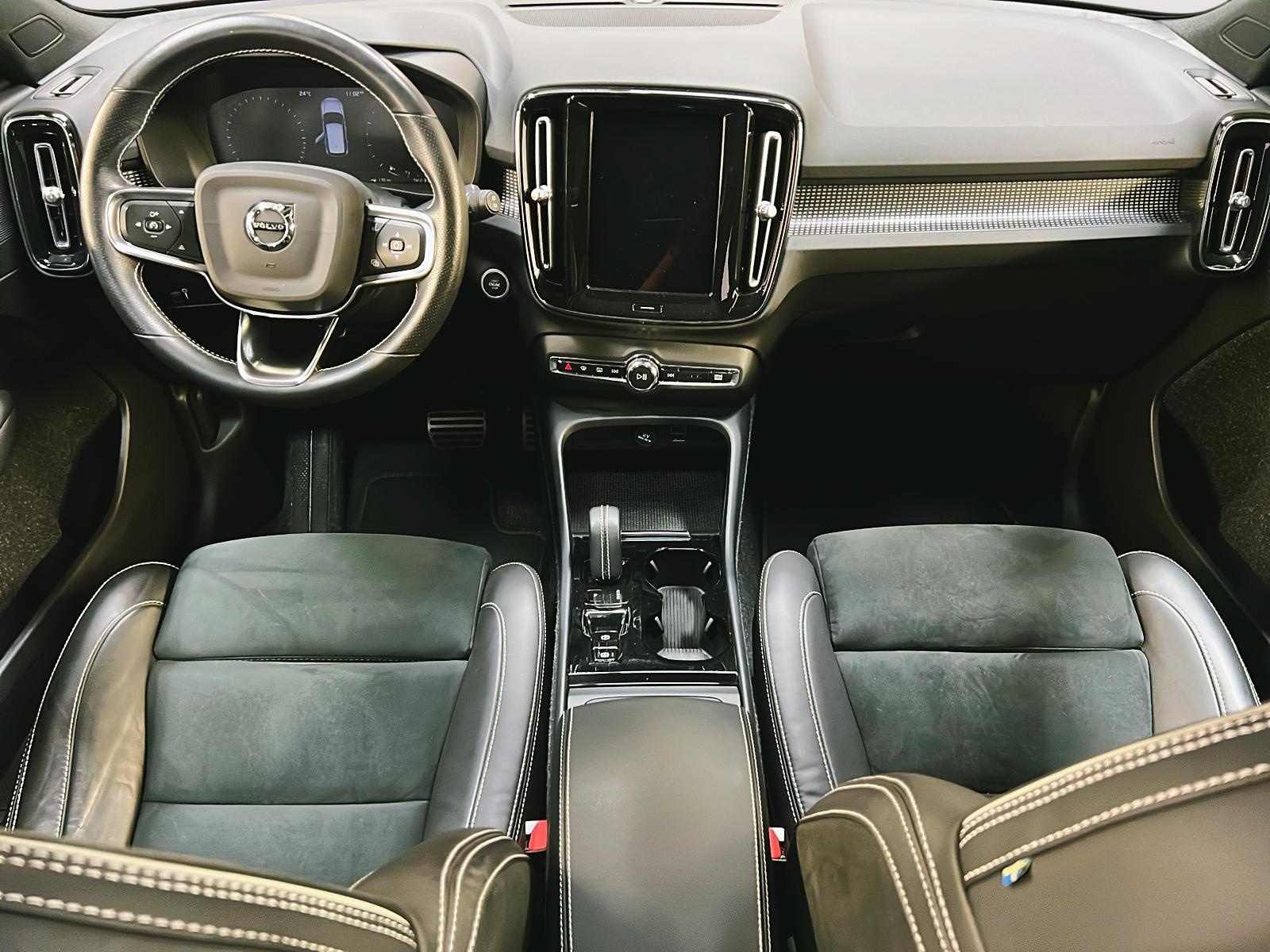 Volvo XC40 T5 R-DESING TOIT PANO NAV 4RM 2021 - image #11