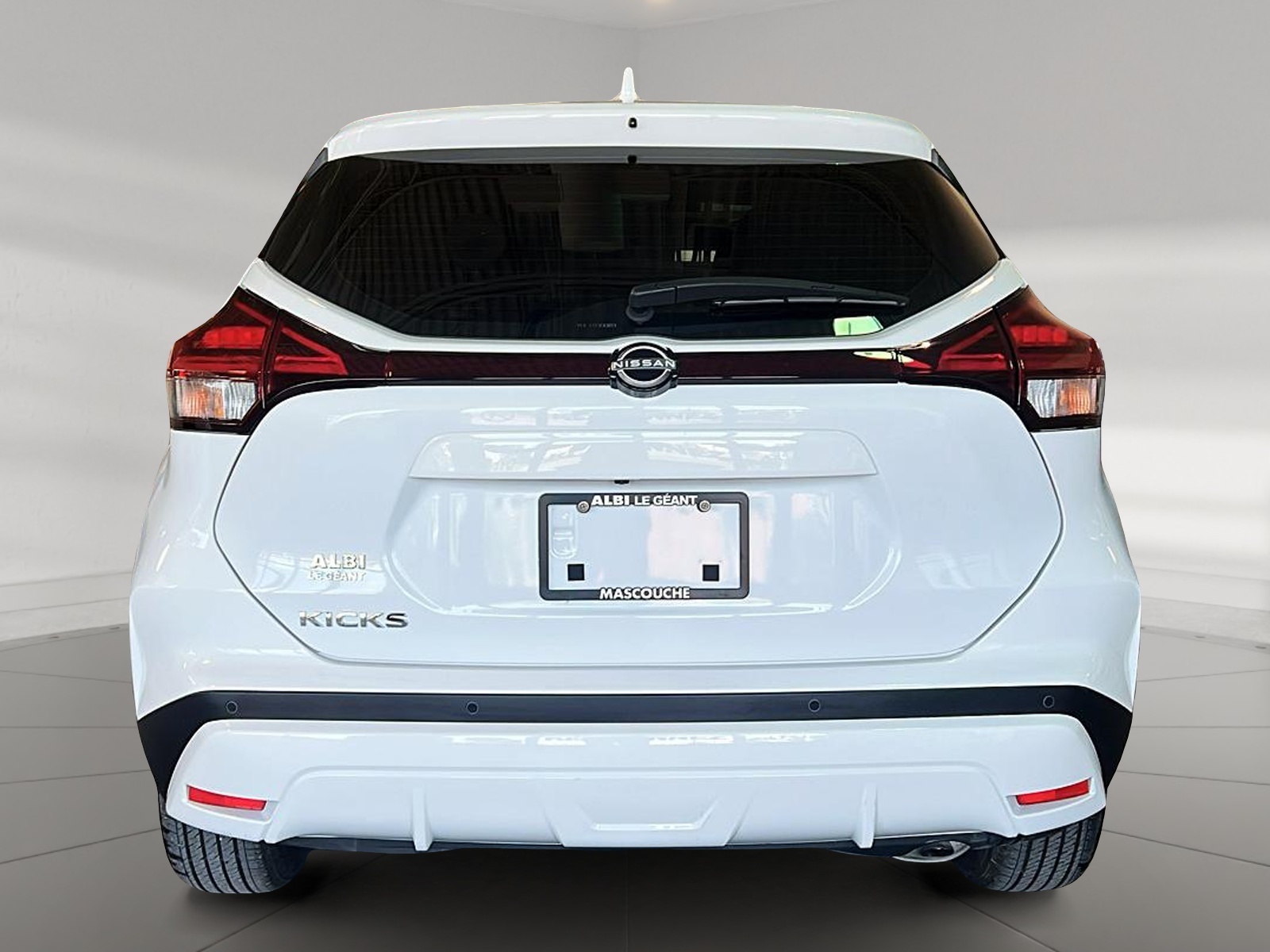 Nissan Kicks S 2023 - image #5