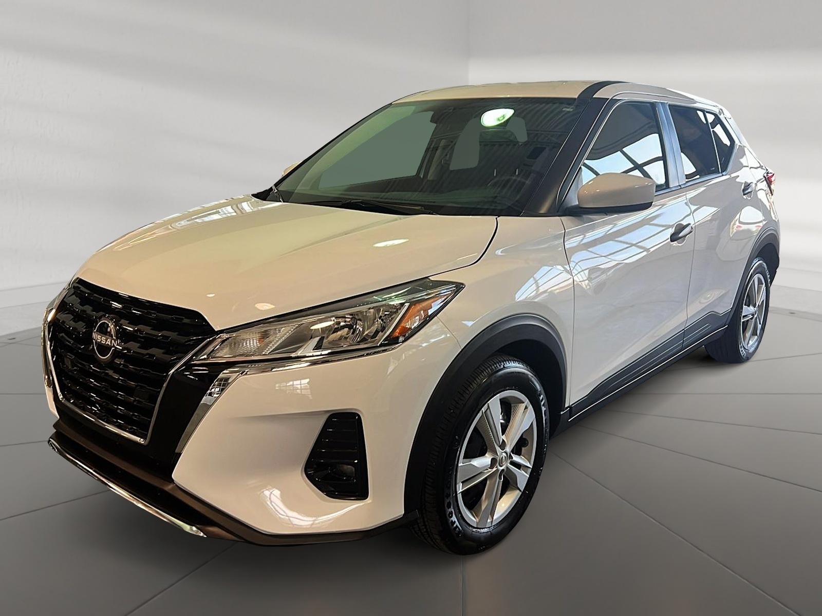 Nissan Kicks S 2023 - image #1