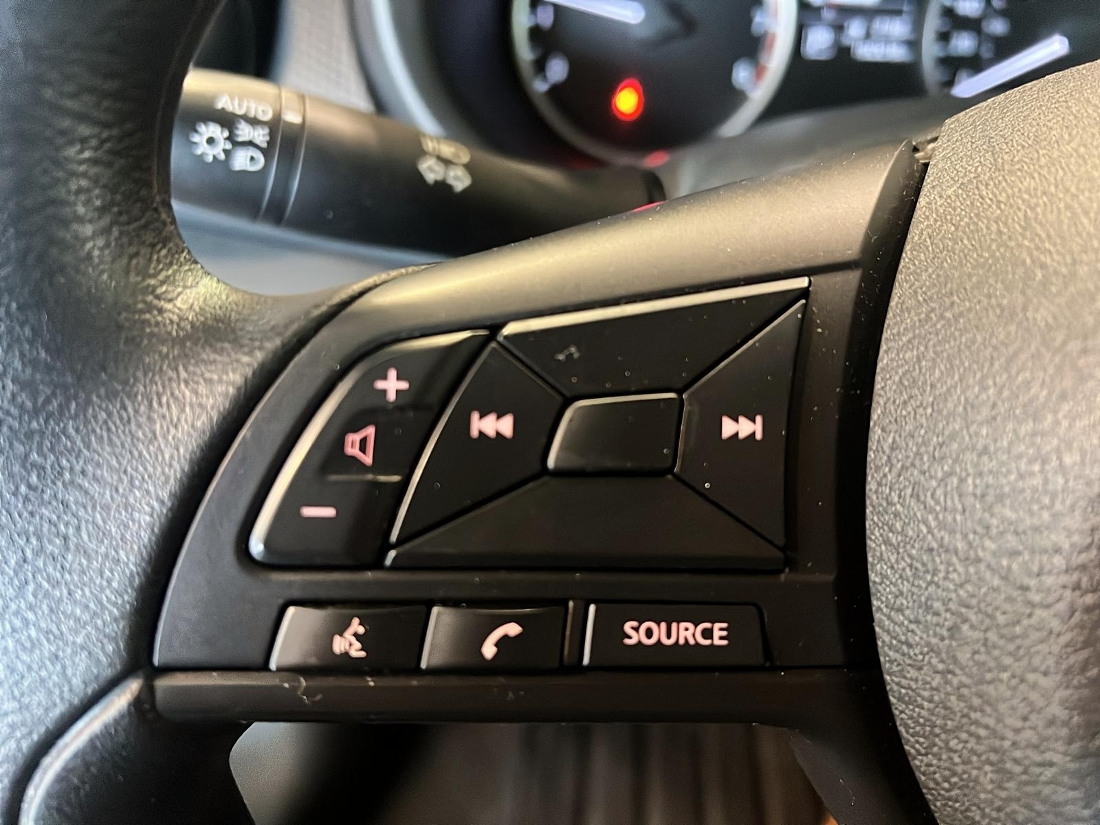 Nissan Kicks S 2023 - image #13