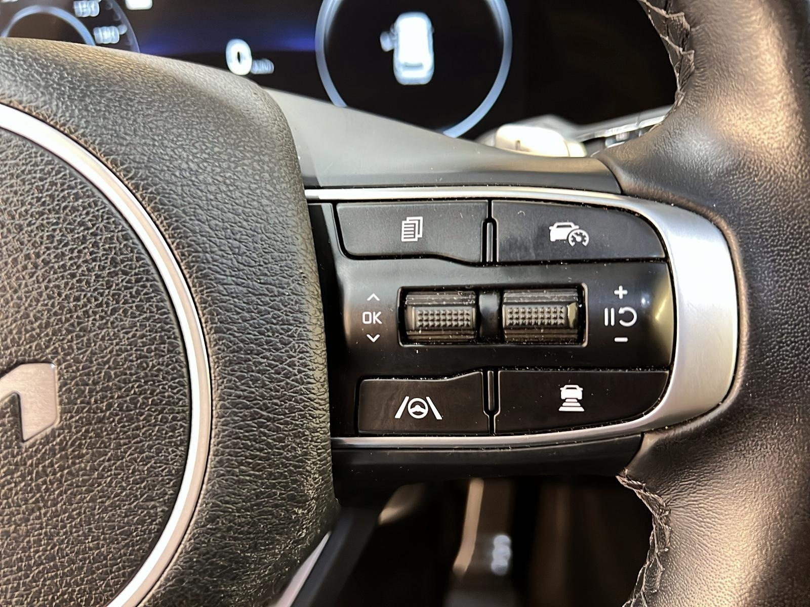 Kia Sportage X-LINE LIMITED CUIR TOIT PANO NAV 4RM 2023 - image #21
