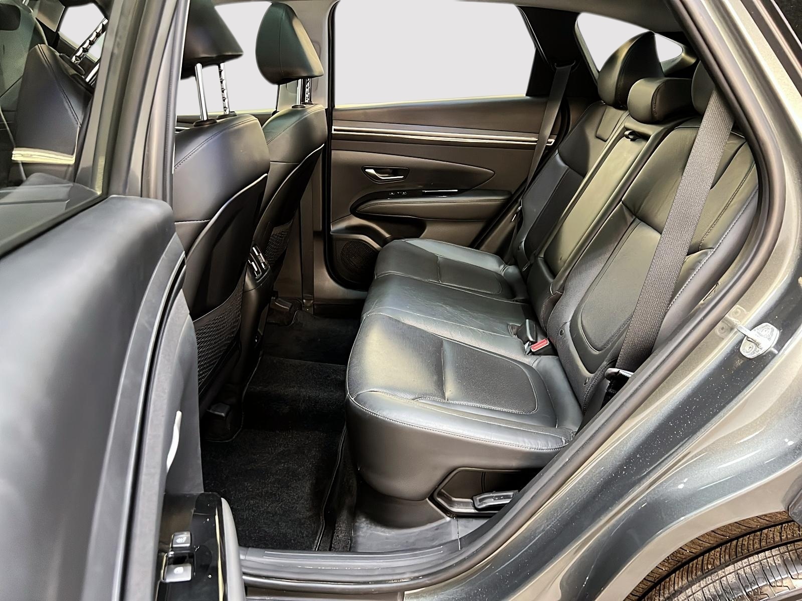 Hyundai Tucson LUXURY HYBRID CUIR TOIT PANO 4RM 2022 - image #9