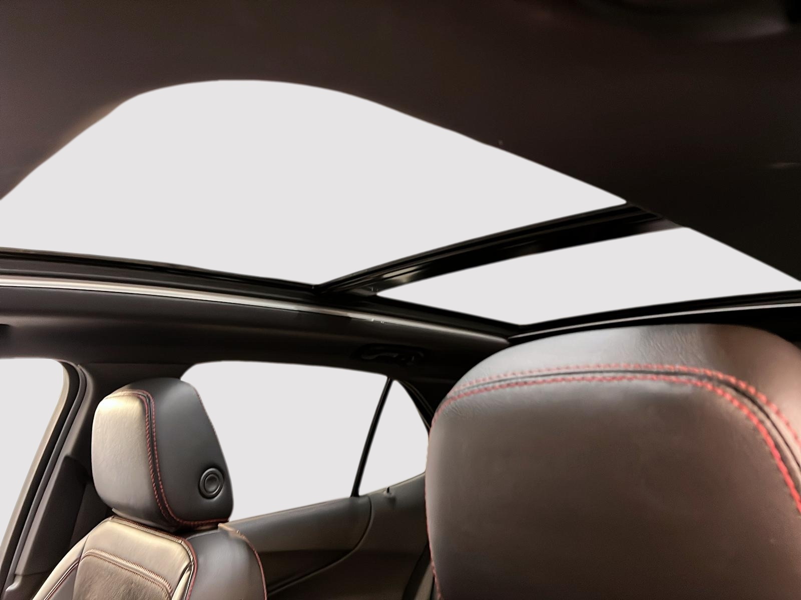 Chevrolet Equinox 1RS CUIR TOIT PANO 4RM 2023 - image #10