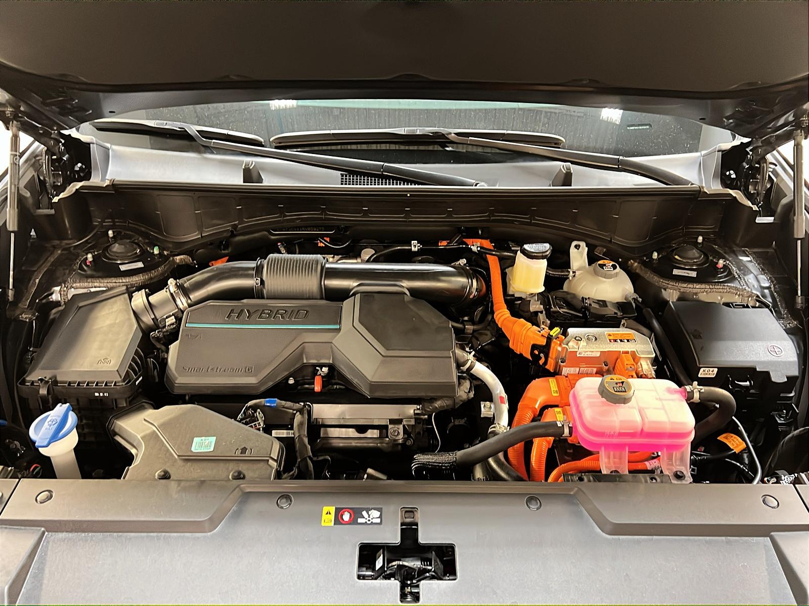 Hyundai Santa Fe PREFERRED TREND HYBRID CUIR TOIT PANO 4RM 2024 - image #15