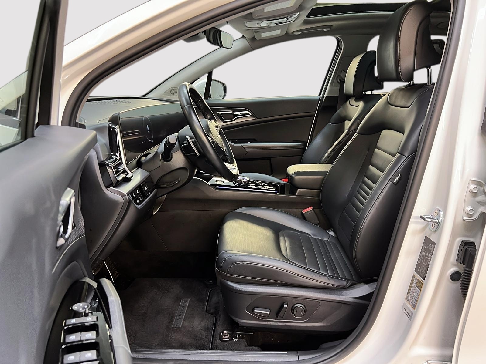 Kia Sportage SX HYBRID 1.6T CUIR TOIT PANO NAV 4RM 2023 - image #7