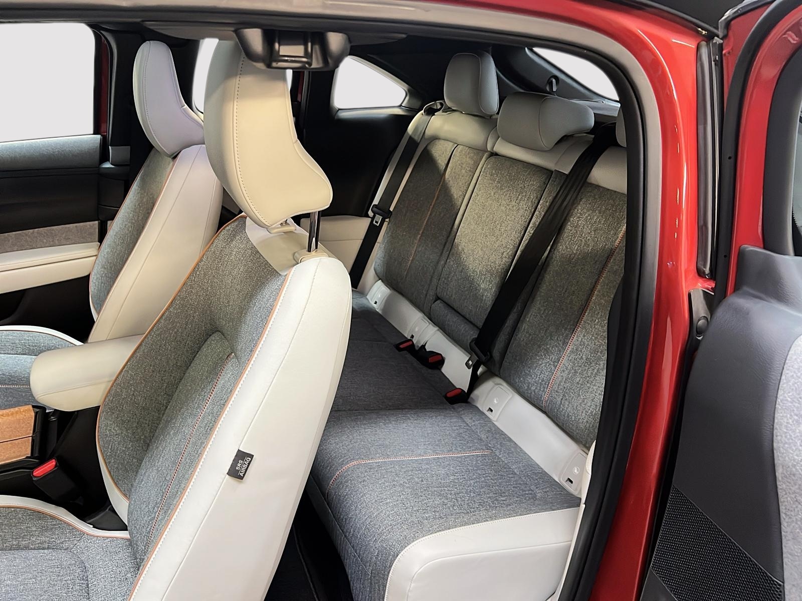 Mazda MX-30 GT TOIT 2023 - image #10