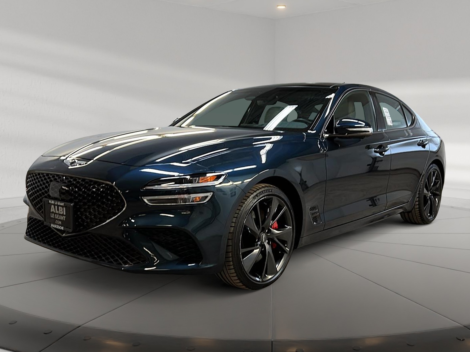 Genesis G70 SPORT 3.3T CUIR TOIT NAV 4RM 2023 - image #1