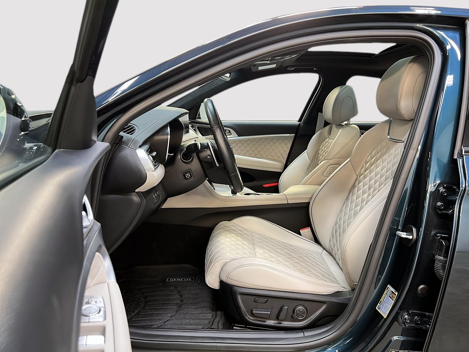 Genesis G70 SPORT 3.3T CUIR TOIT NAV 4RM 2023 - image #7