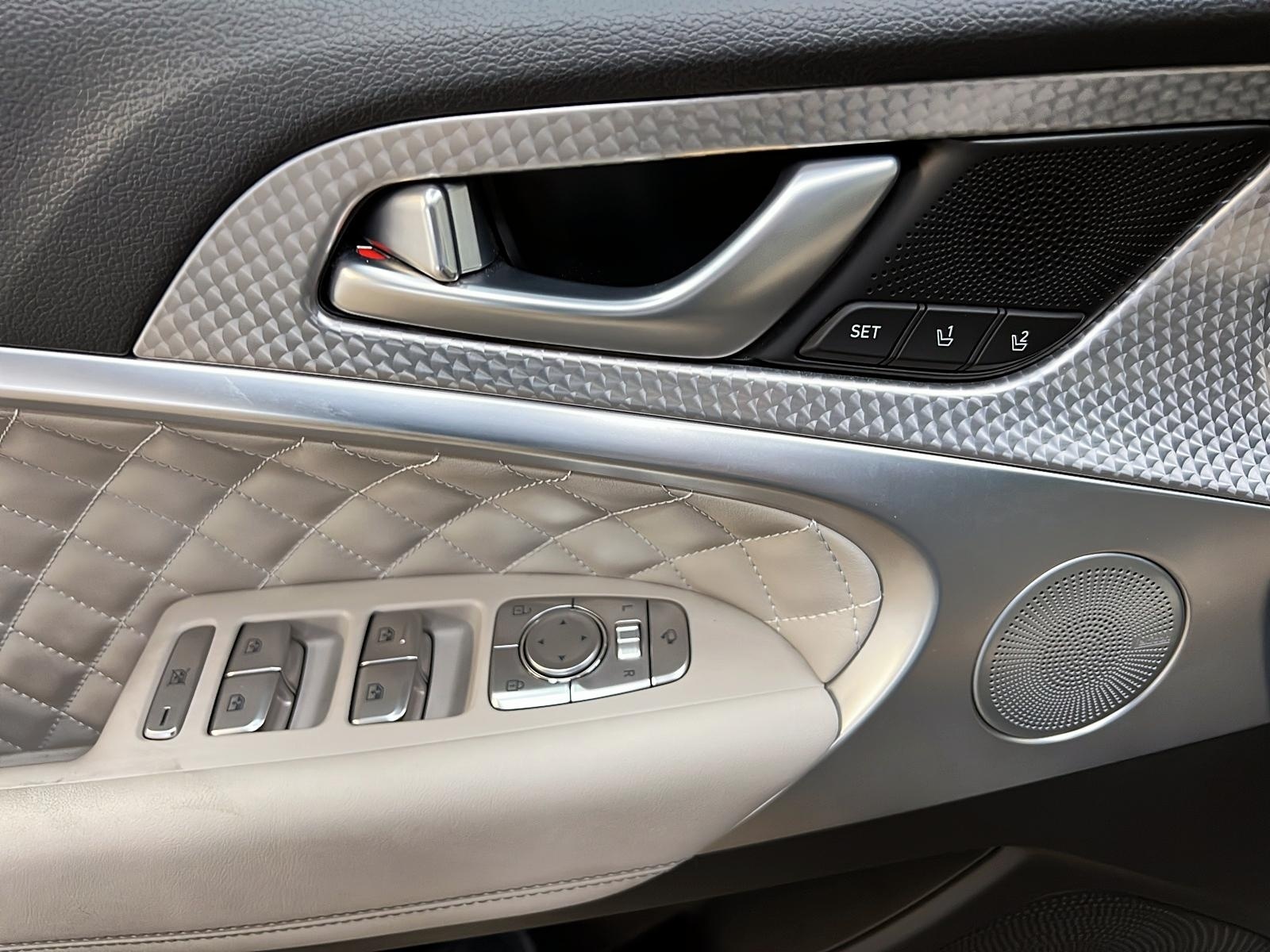 Genesis G70 SPORT 3.3T CUIR TOIT NAV 4RM 2023 - image #24