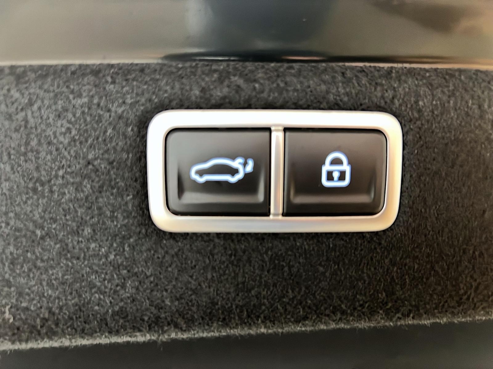 Genesis G70 SPORT 3.3T CUIR TOIT NAV 4RM 2023 - image #14