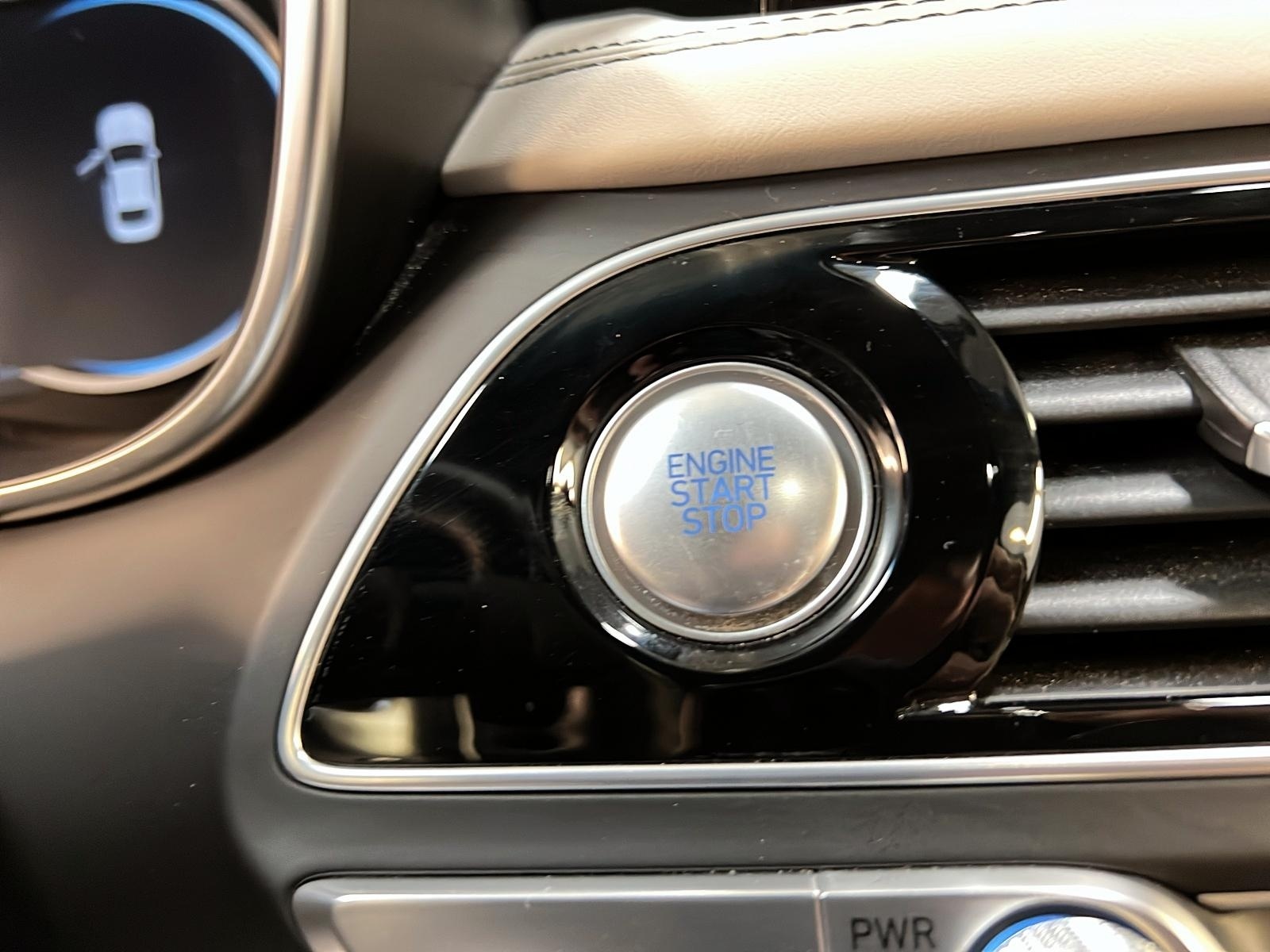 Genesis G70 SPORT 3.3T CUIR TOIT NAV 4RM 2023 - image #20