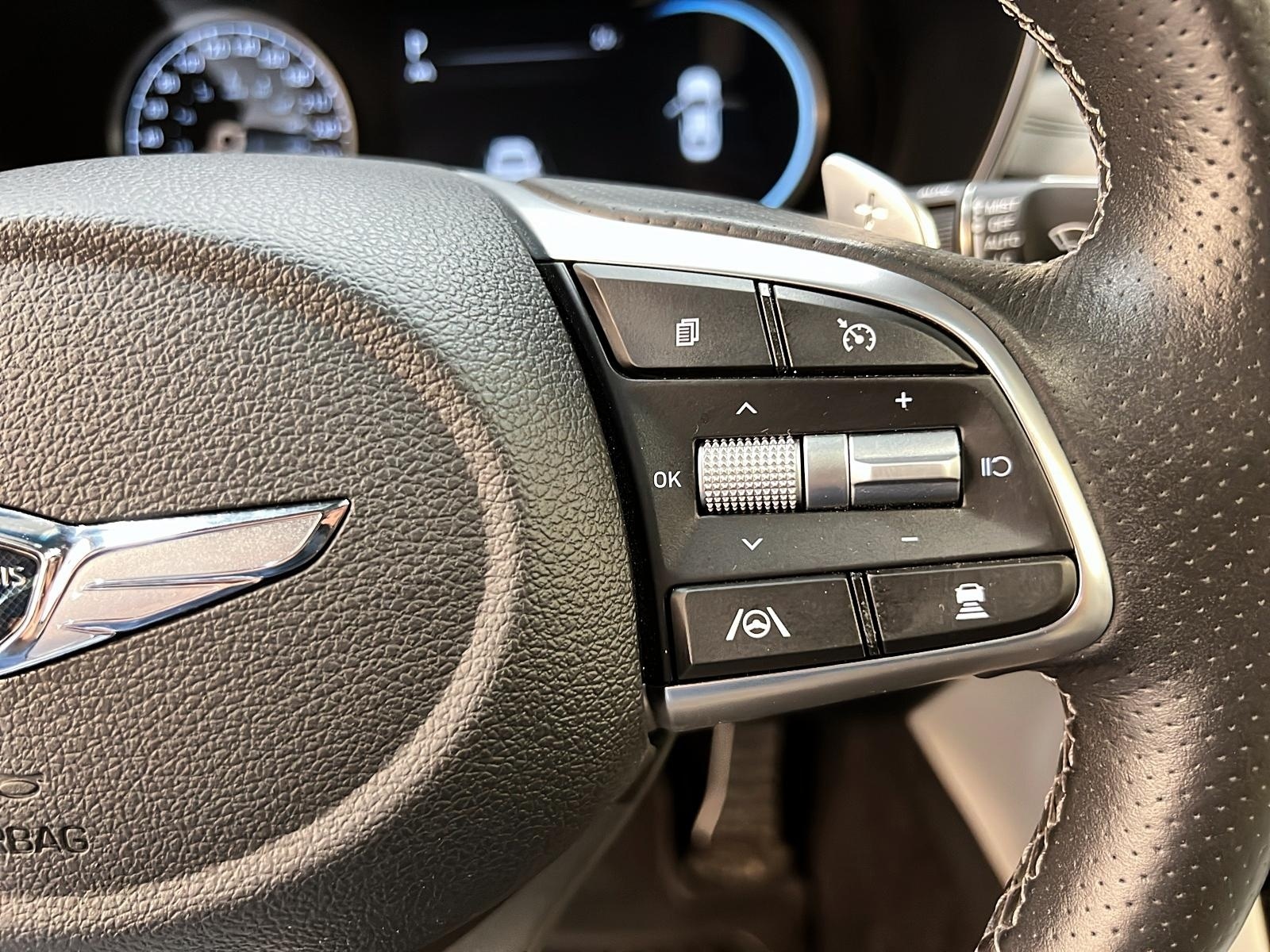 Genesis G70 SPORT 3.3T CUIR TOIT NAV 4RM 2023 - image #21