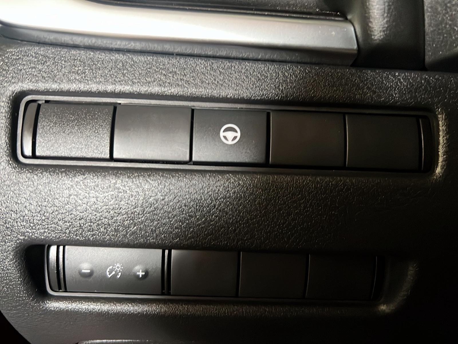 Nissan Rogue 2021 - Image #20