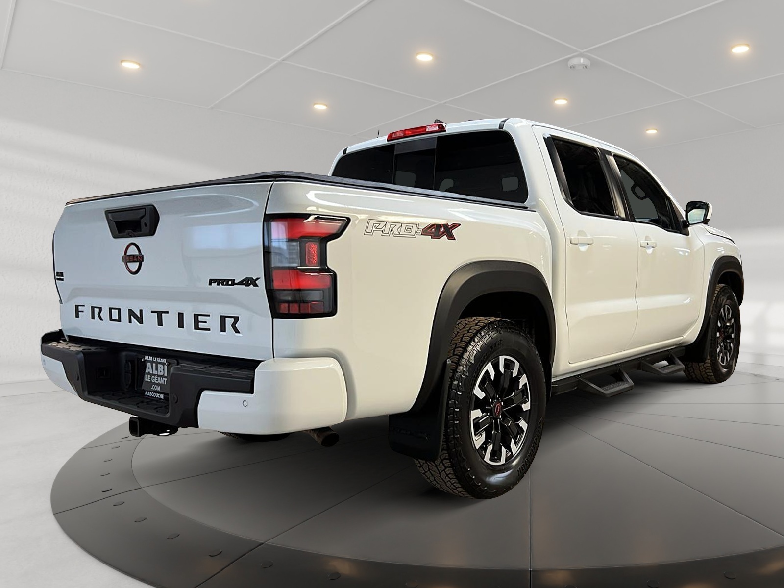 Nissan Frontier PRO-4X LUXURY CREW CAB CUIR TOIT NAV 4X4 2023 - image #4