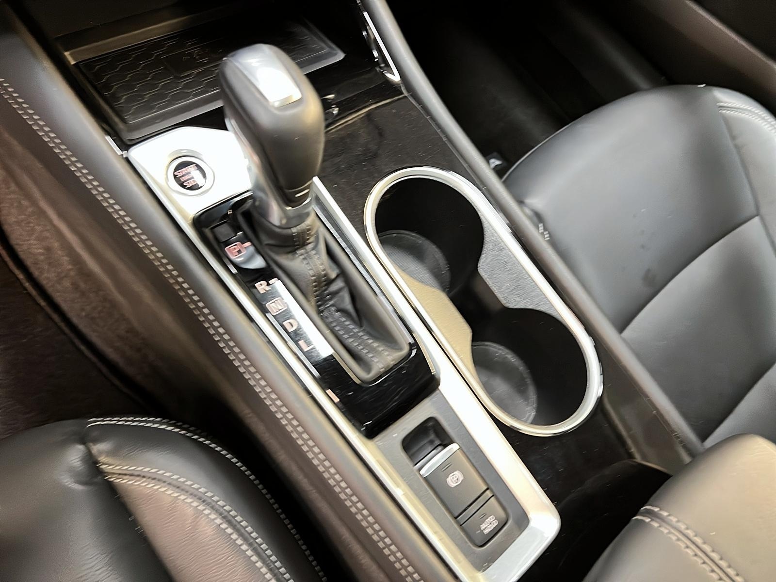 Nissan Altima PLATINUM CUIR TOIT NAV 4RM 2024 - image #14