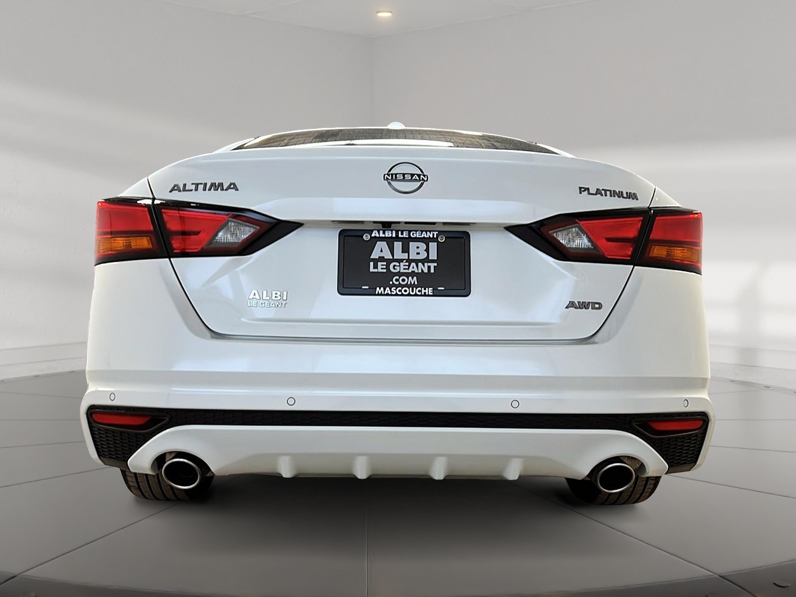 Nissan Altima PLATINUM CUIR TOIT NAV 4RM 2024 - image #5