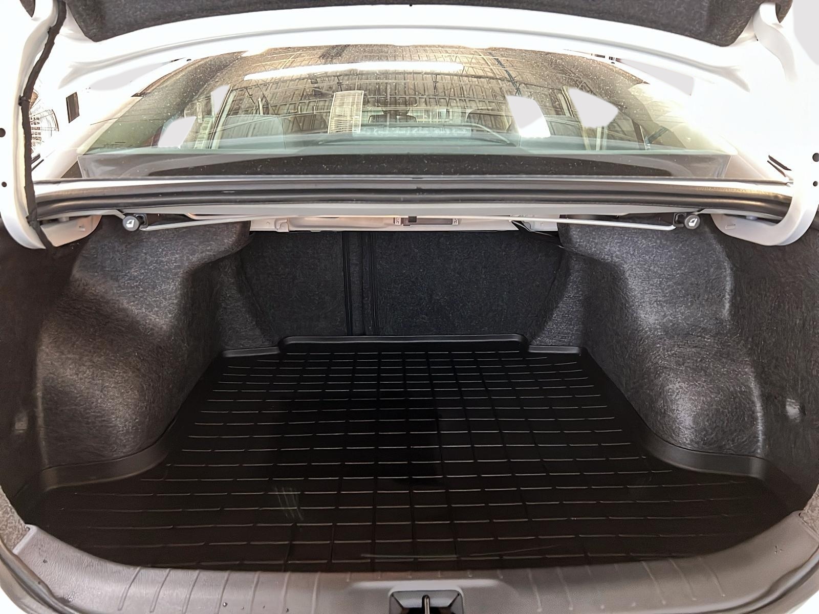Nissan Altima PLATINUM CUIR TOIT NAV 4RM 2024 - image #13