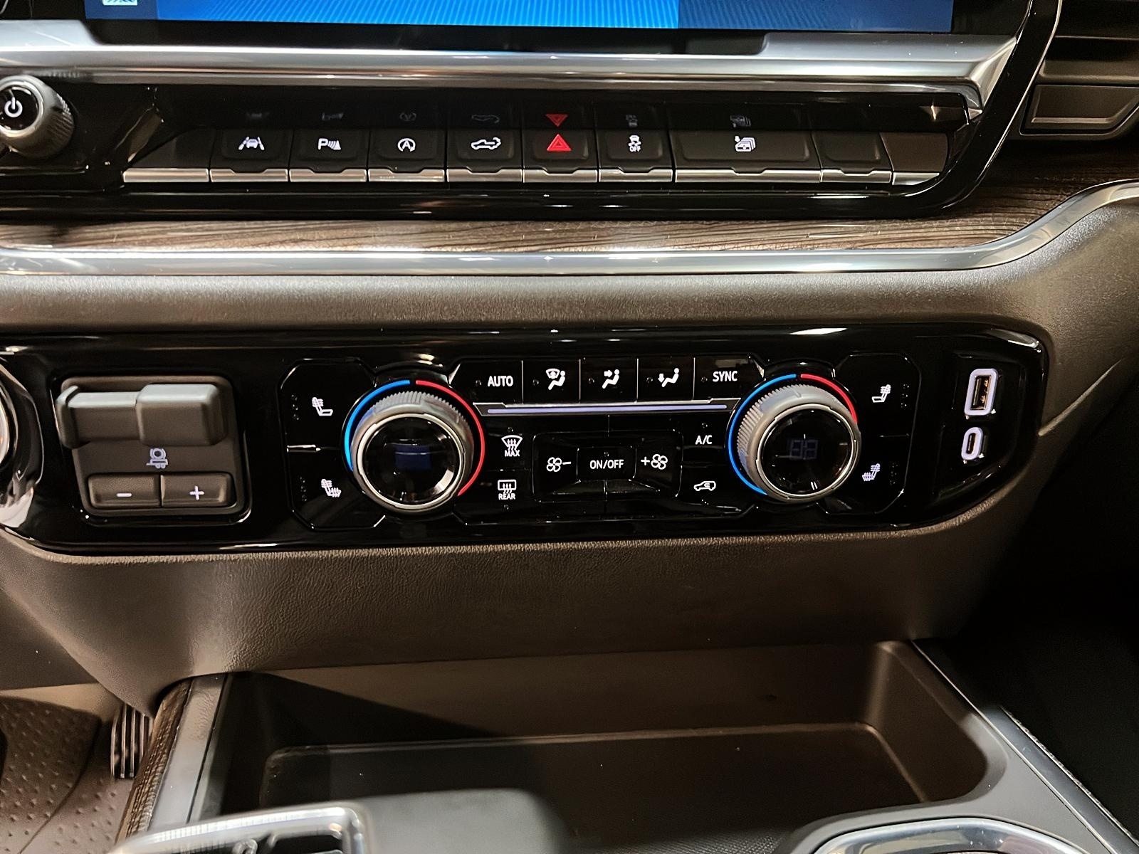 Chevrolet Silverado 1500 RST CREW CAB CUIR TOIT 4X4 2024 - image #15