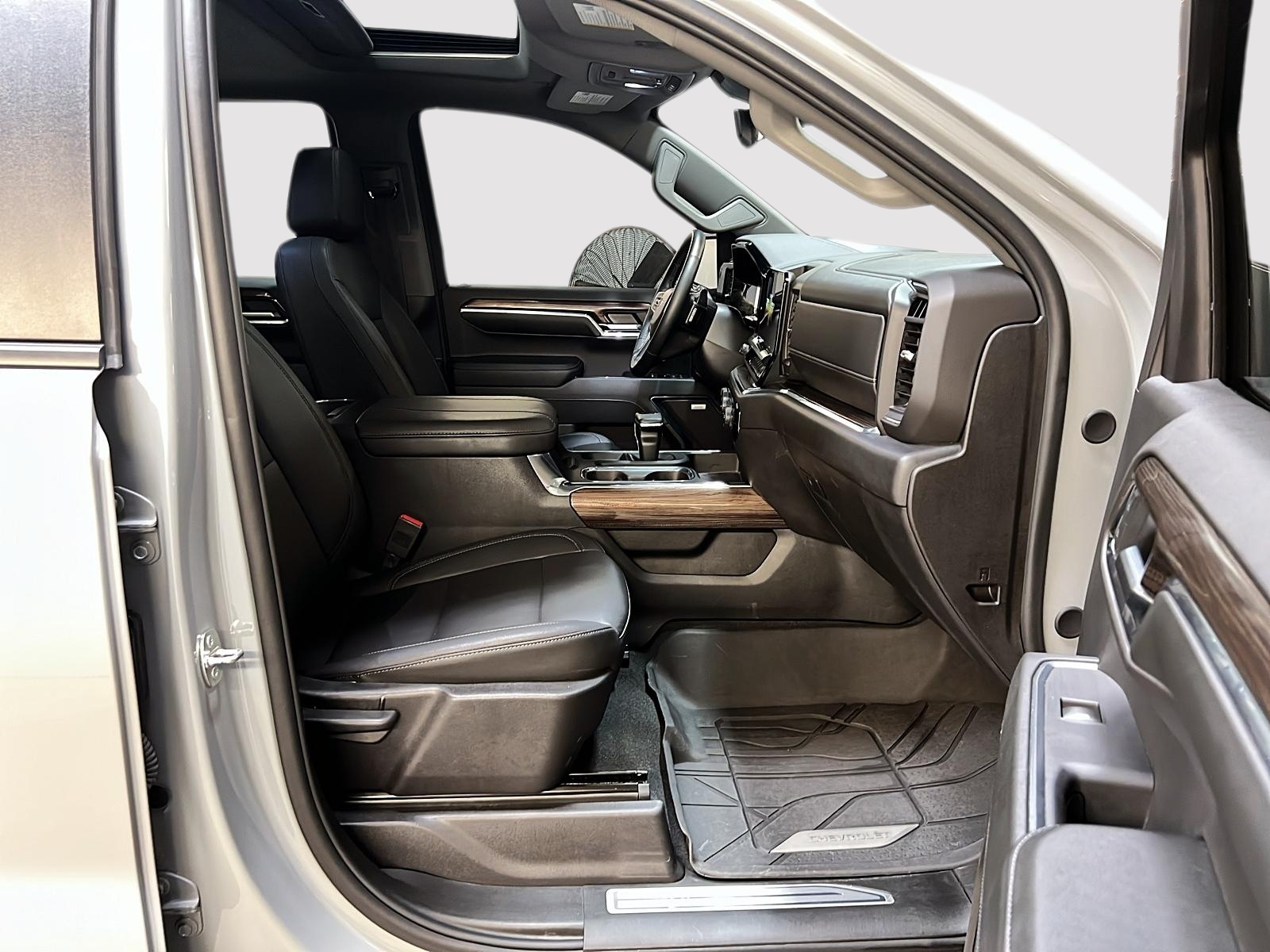 Chevrolet Silverado 1500 RST CREW CAB CUIR TOIT 4X4 2024 - image #8