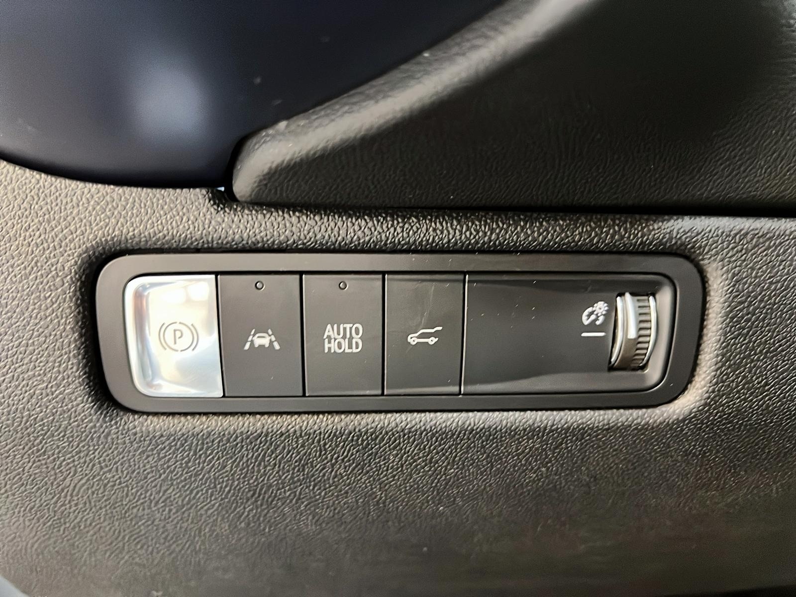 Chevrolet Equinox EV 2LT NAV 2024 - image #20