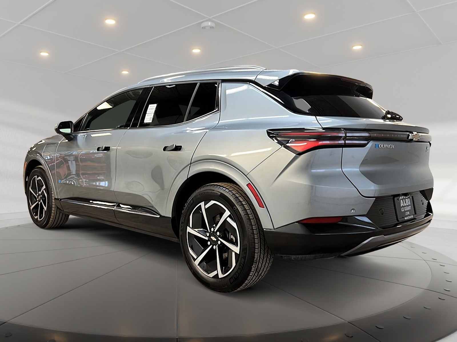 Chevrolet Equinox EV 2LT NAV 2024 - image #6