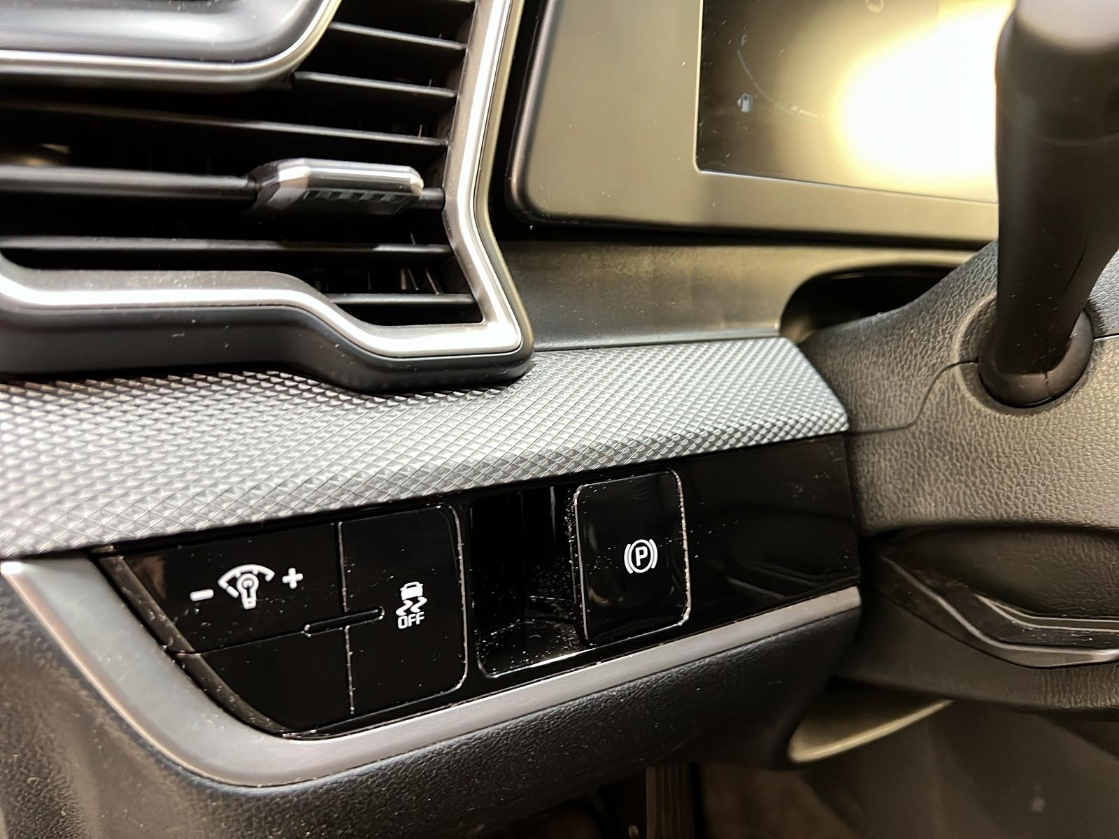 Kia Sportage LX 2023 - image #19