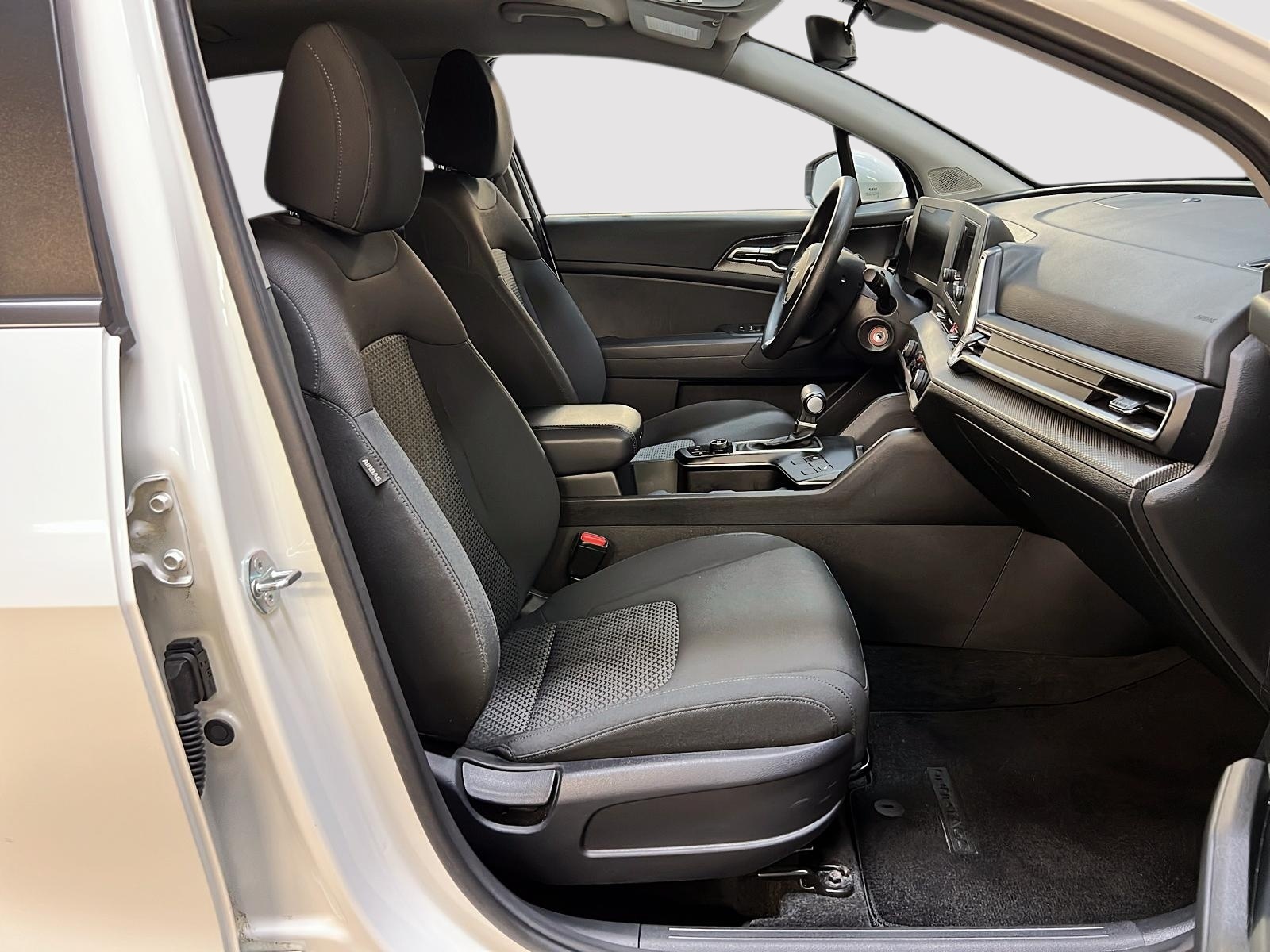 Kia Sportage LX 2023 - image #8