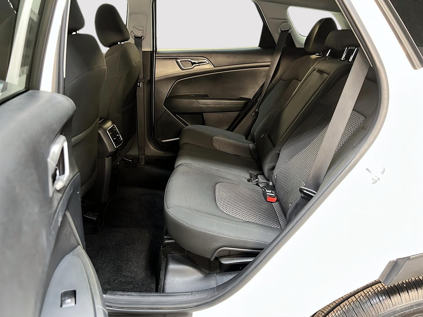 Kia Sportage LX 2023 - image #9