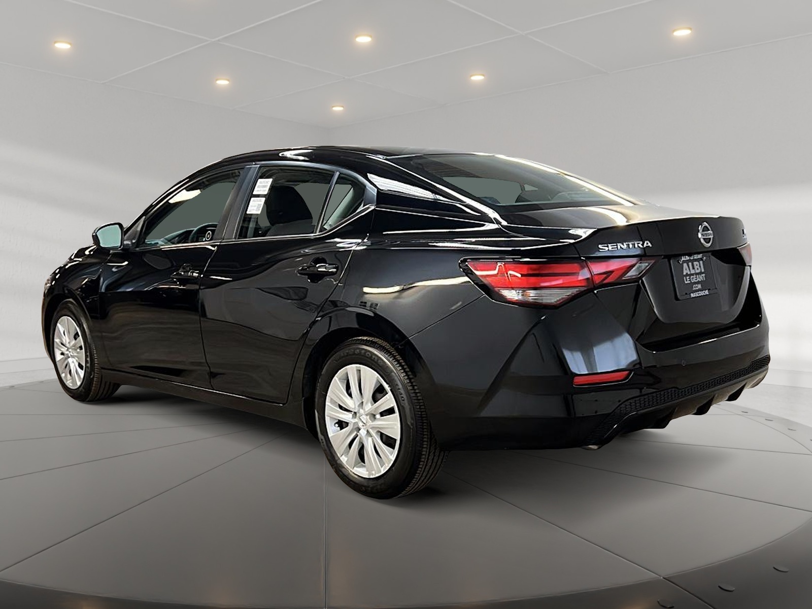 Nissan Sentra S PLUS 2023 - image #6