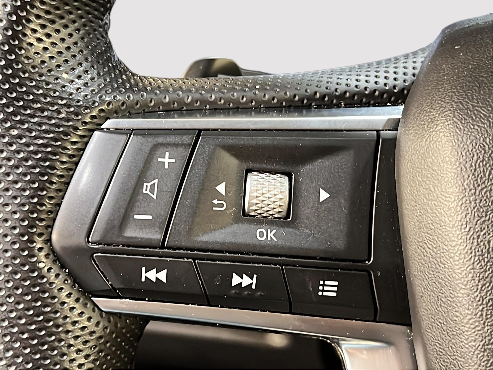 Mitsubishi Outlander ES S PHEV 4RM 2023 - image #20