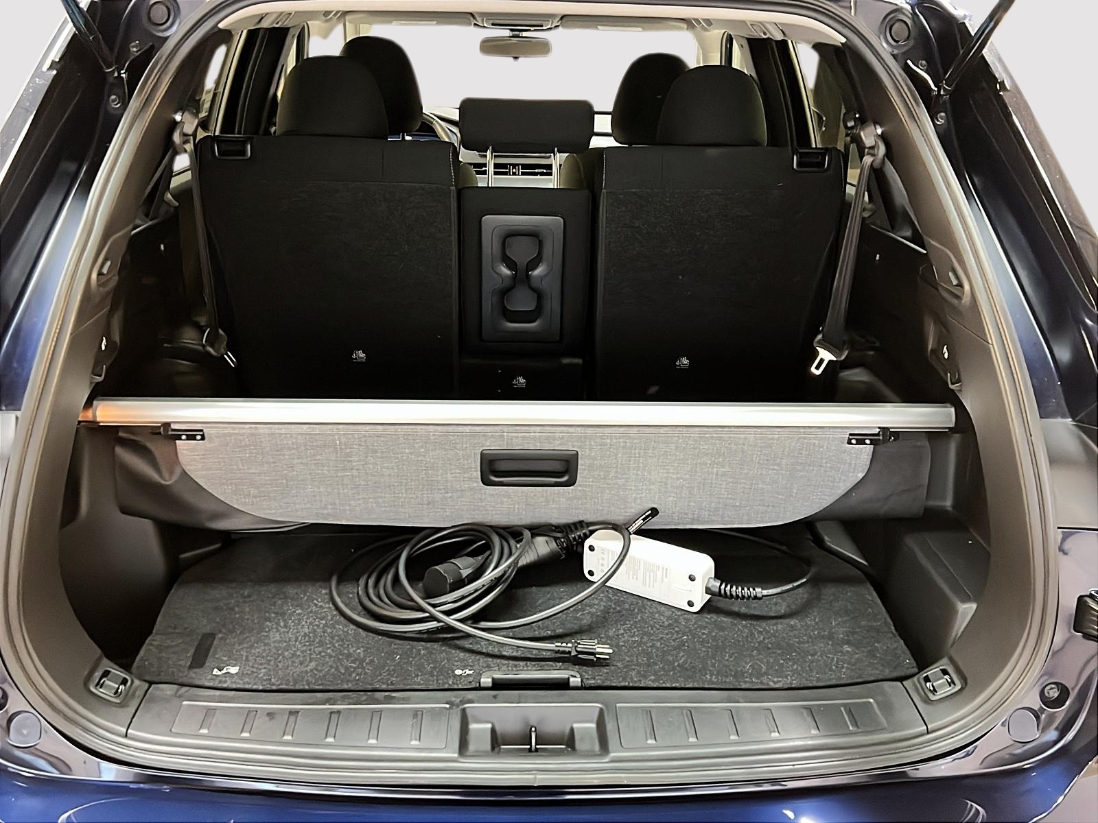 Mitsubishi Outlander ES S PHEV 4RM 2023 - image #12