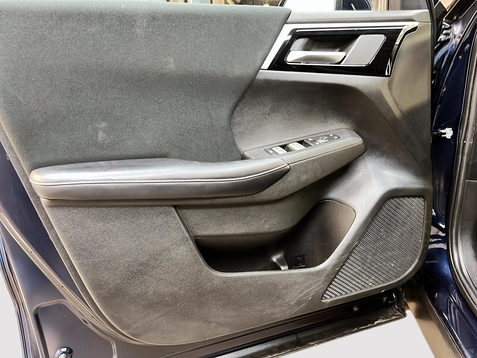 Mitsubishi Outlander ES S PHEV 4RM 2023 - image #23