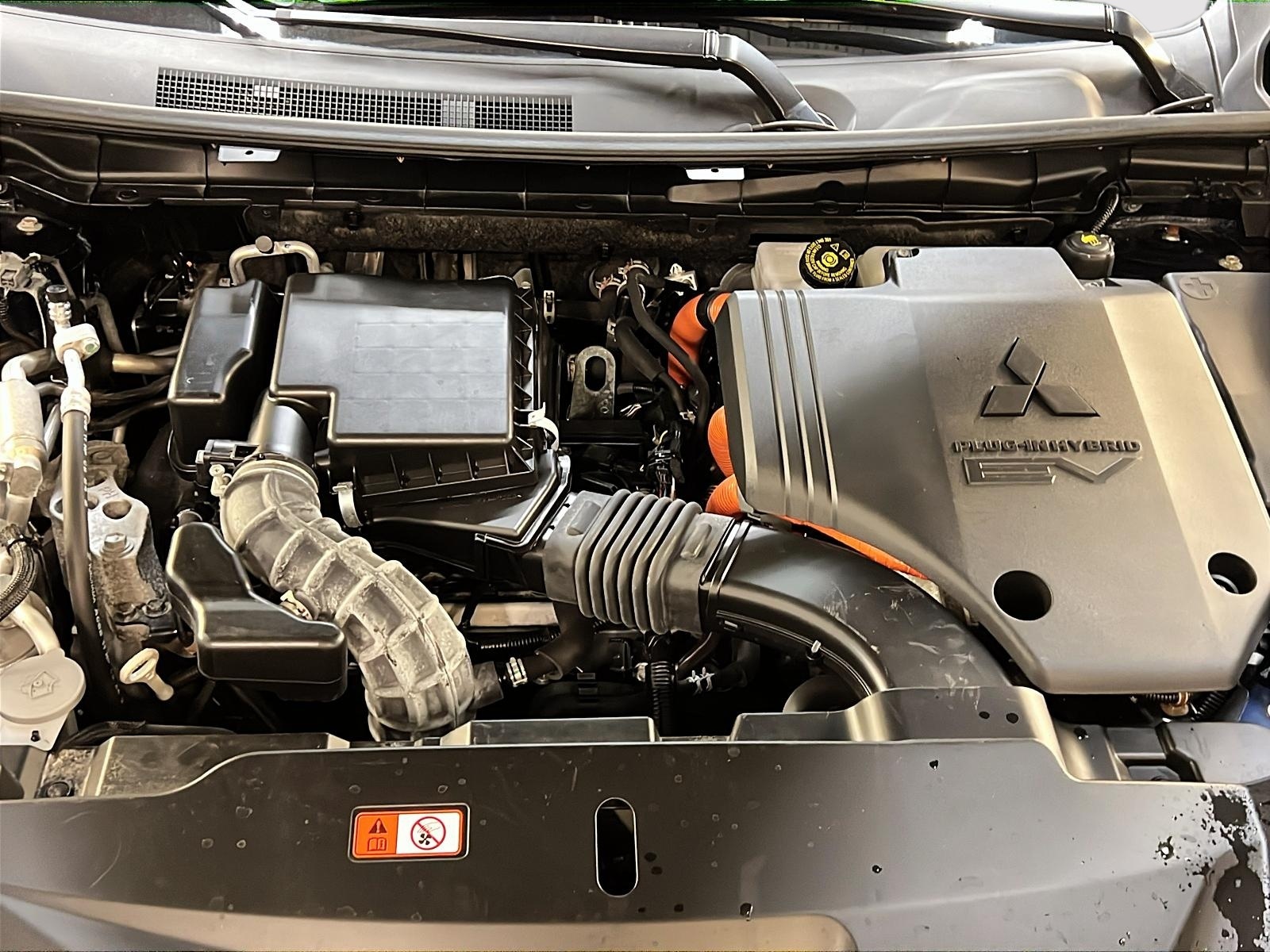 Mitsubishi Outlander ES S PHEV 4RM 2023 - image #11