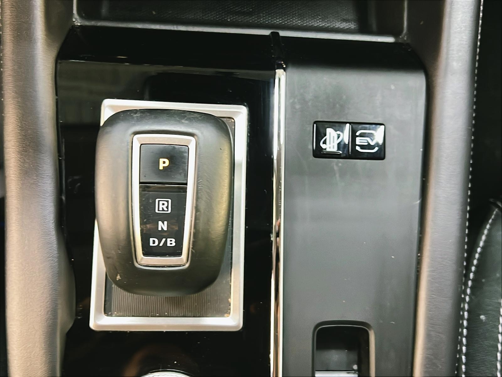 Mitsubishi Outlander ES S PHEV 4RM 2023 - image #14