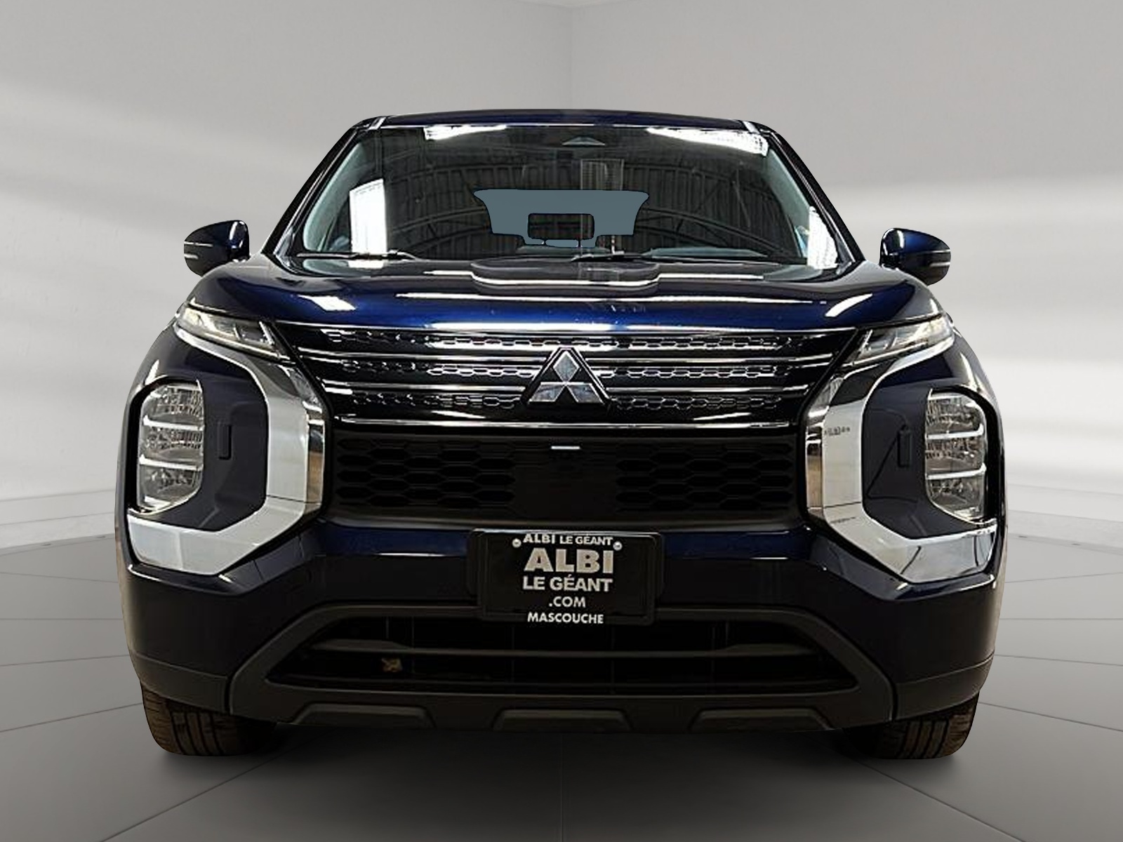 Mitsubishi Outlander ES S PHEV 4RM 2023 - image #2