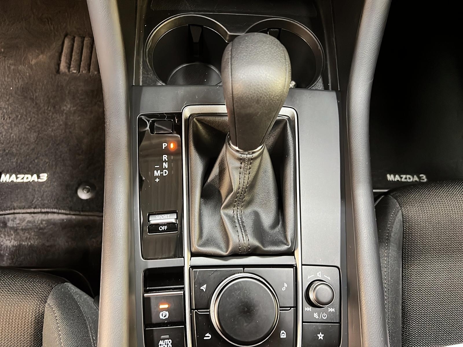 Mazda Mazda3 Sport GX 2023 - image #14